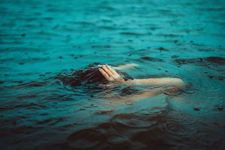 Regenshooting mit Helena Bun Unterwassershooting